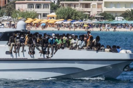 «La Côte d’Ivoire récuse les allégations» de migration irrégulière massive de ses ressortissants en Italie